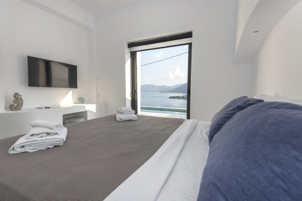 Infinity bedroom